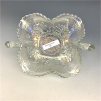 Fenton White Pond Lily Bonbon