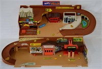 1979 Mattel Hot Wheels Town & Track w/ Case