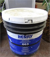 4 Gallon Henry 663 Carpet Glue