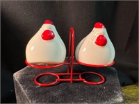 VINTAGE CERAMIC CHICKENS SALT AND PEPPER