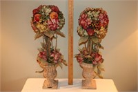 Grannycore Decor Pair of Flower Ball Topiary