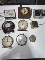 Lot of 9 vintage clocks
