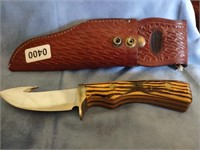 Gut Hook Hunting Knife w/Leather Sheath