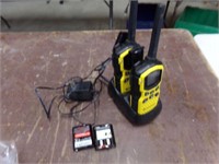 Motorola chargeable walkie-talkies