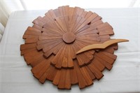 WOODEN WALL HANGING