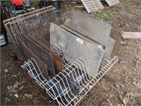 LOT: GRATING/SHELVING - CART NOT INCLUDED