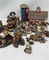 Boyd’s Bear Collection & Byron Molds Barn