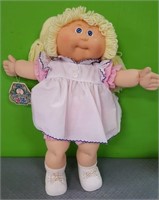 Z - COLLECTIBLE CABBAGE PATCH DOLL