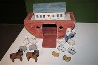 Noah ark wood decor