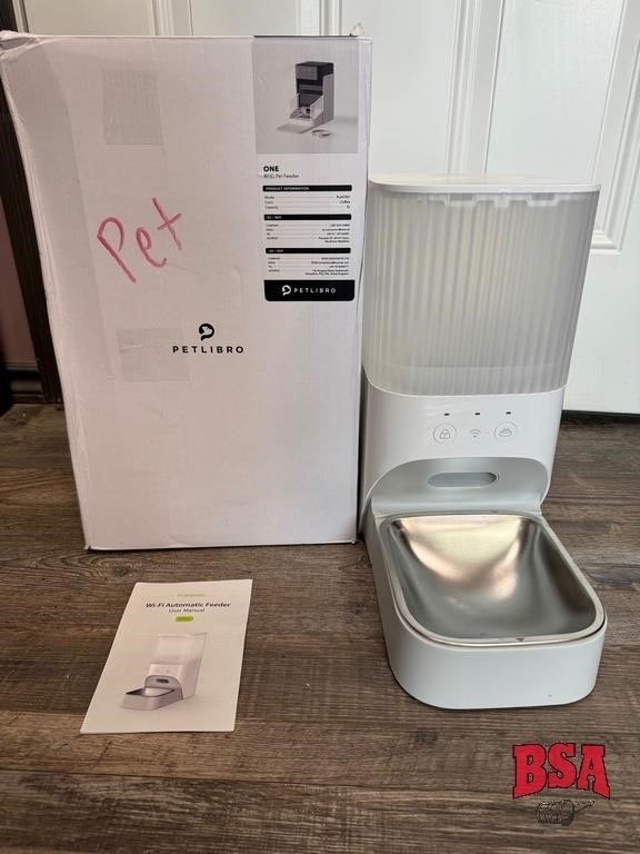 Unused* Petlibro Wifi automatic pet feeder