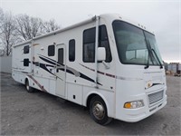 2007 34' S/A Daybreak Motor Coach