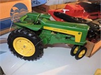 JOHN DEERE