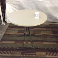 Folding round plastic top table