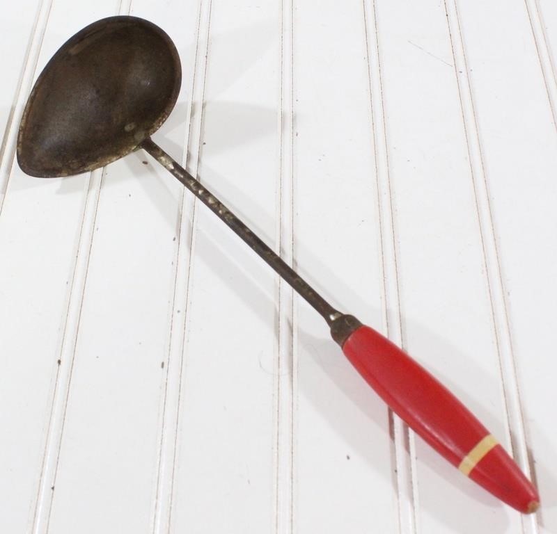 Red-Handled Primitive Type Ladle