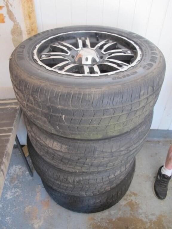 SET OF 4 TIRES./ RIMS, 275/55 520 5 LUG,