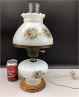 Lampe vintage en milk glass