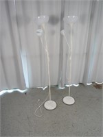 (2) White Lamps