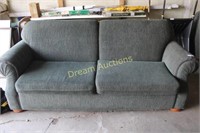 3 Seat Couch 173L, Match lot 173