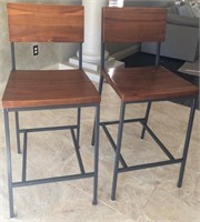 L - PAIR OF MATCHING STOOLS (K100)