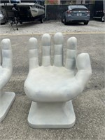 RIGHT HAND OVERSIZED CHAIR / DISPLAY