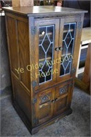 Leaded Glass Nicely Carved Lift Top Entertainment