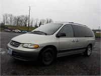 1999 Plymouth Grand Voyager SE