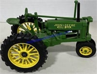 1/16 John Deere General Purpose Tractor