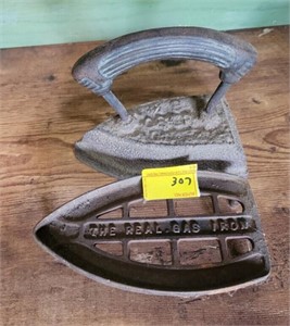 ANTIQUE IRON WITH REST