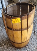 Small wooden barrell/ nail keg