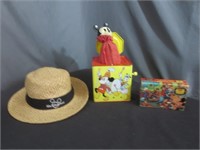 Disney : Hat , Jack-in-the Box , VTG Puzzle