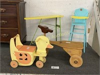 FOUR VINTAGE CHILDREN'S TOYS