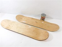 2 planches de skate en bois neuve 8po de largeur