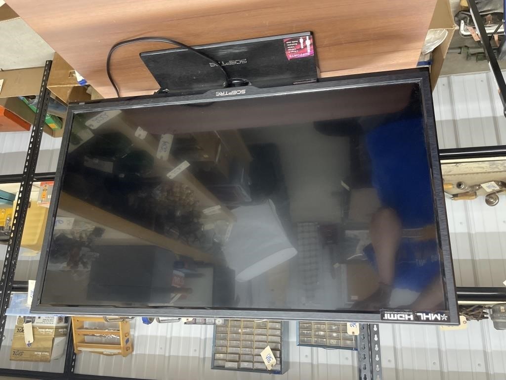 Sceptre MHL Flat Screen TV w/Cord model X32