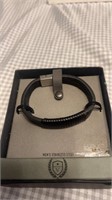 C11) Vantage black leather bracelet 
Magnetic