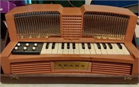 SEARS PORTABLE ELECTRIC ORGAN IN CARRY CASE
