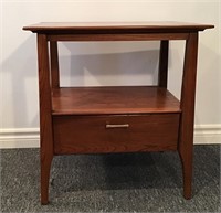 VILAS SIDE TABLE WITH DRAWER