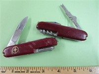 2 Swiss Army Knives