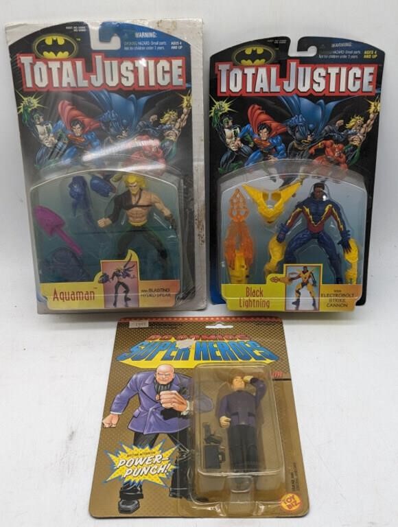 (J) DC figurines, sealed