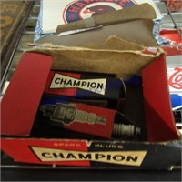 Champion spark plugs w/ box