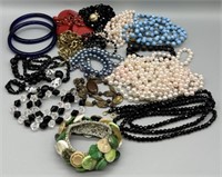 Vintage Necklaces & Bracelets