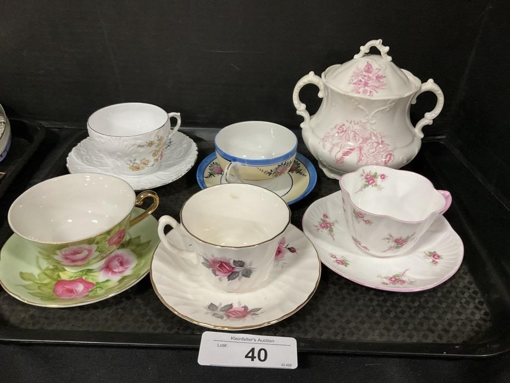 Fine Bone China Teacups & Saucers.