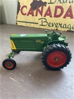 Oliver 88 Row Crop Wide Front Tractor 1:16 Scale