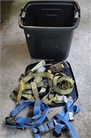 Tub lot of 4 ratchet straps.