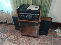 Vintage Fisher stereo with speakers