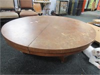 Round Table (54'' Circumfrence)