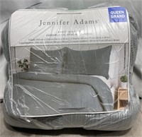 Jennifer Adams Queen Quilt Set