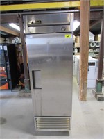 True T-23 Upright Refridgerator (1 missing wheel)