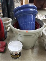 12"-20" Flower Pots & 10lb. Hyd. Cement