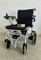 Electric Power Wheelchair - NEW
 w/ charger