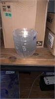 Box of clear glass  small bowls